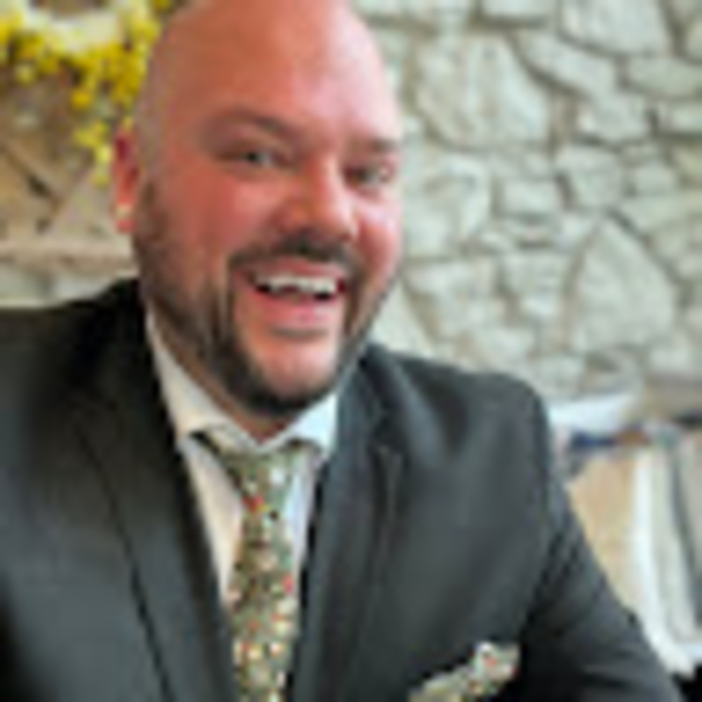 Meet your Posher, Jeremy lee